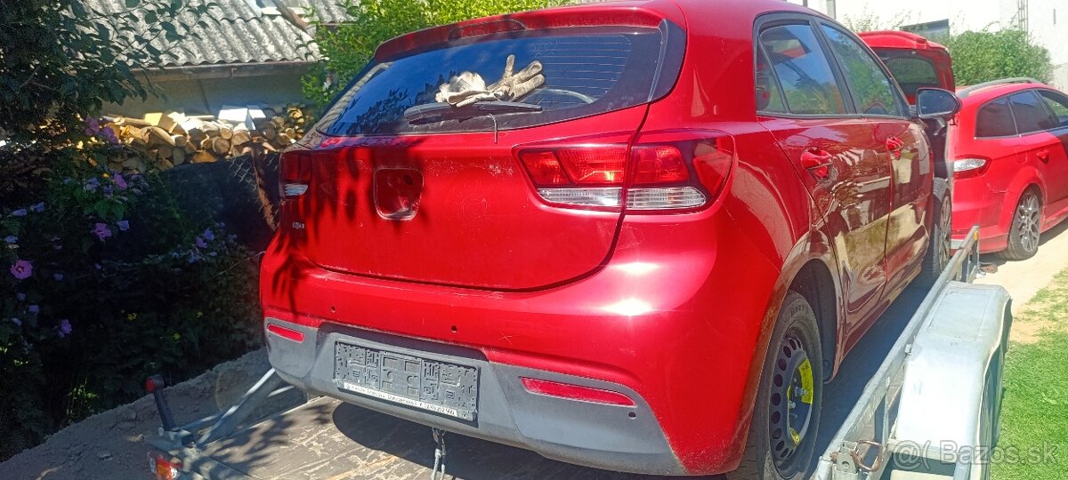 Kia rio - 2