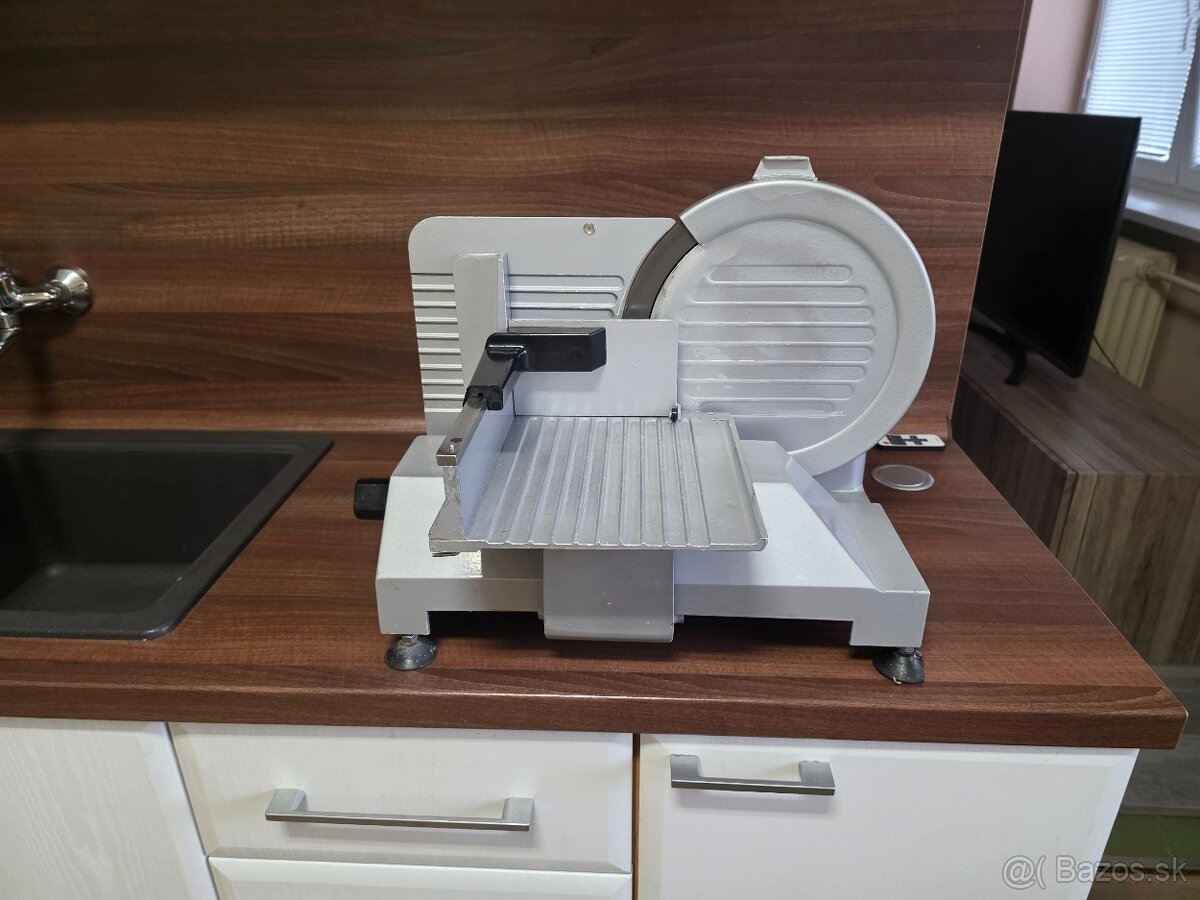 Narezovy stroj NS 301 - 2