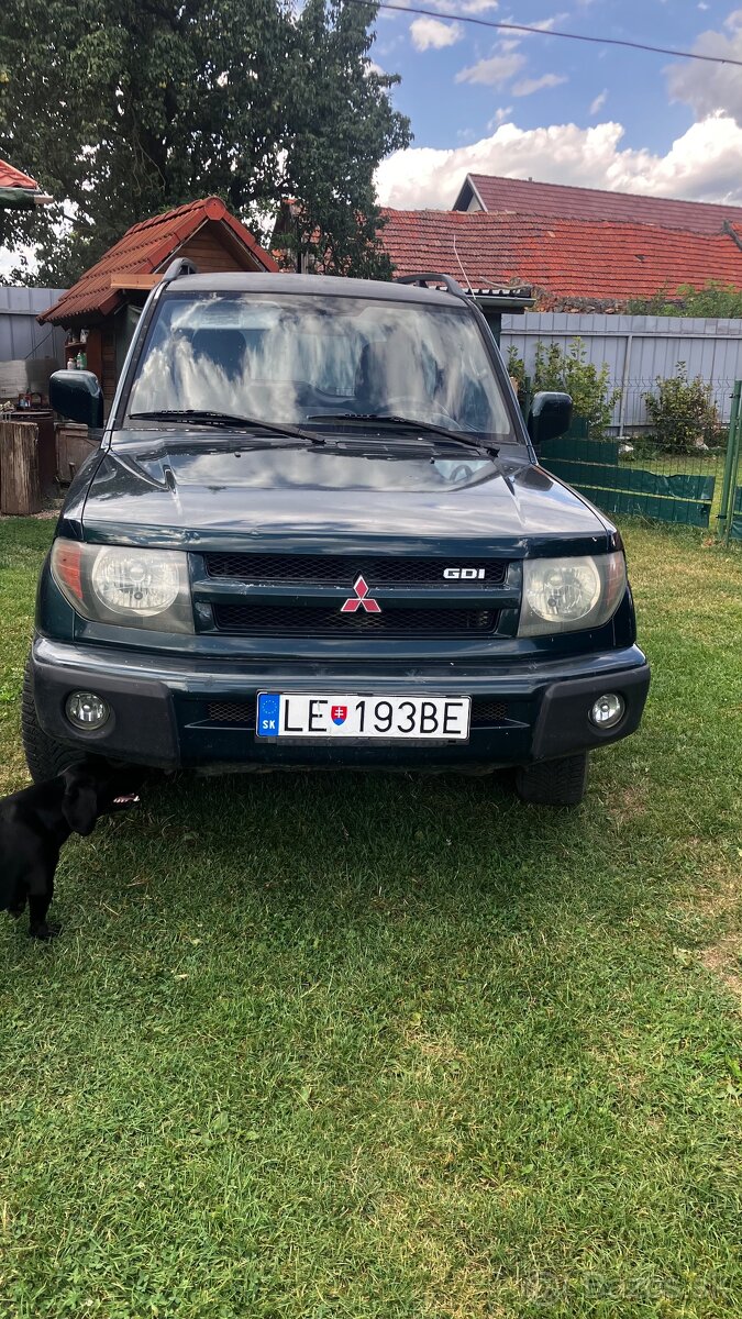 Mitsubishi Pinin - 2