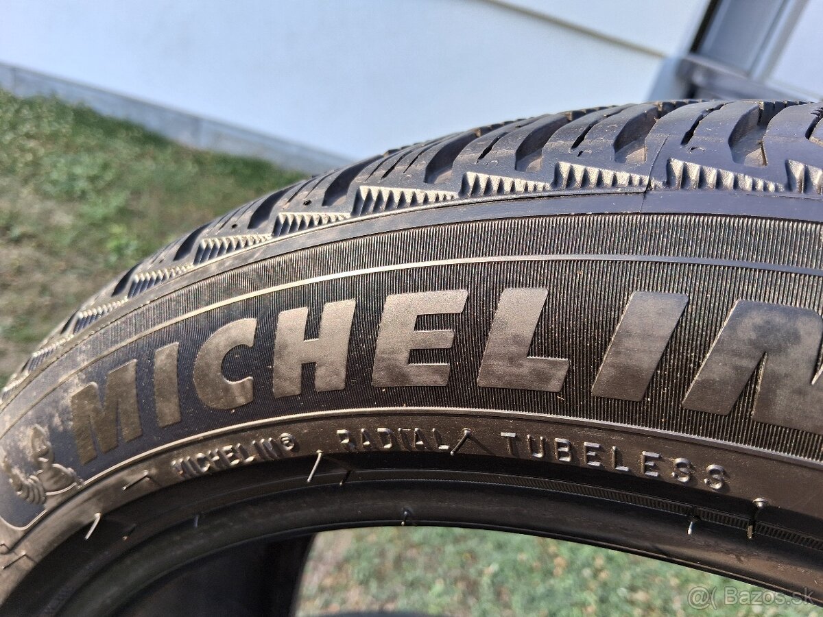 235/45 r19 zimne pneumatiky - 2