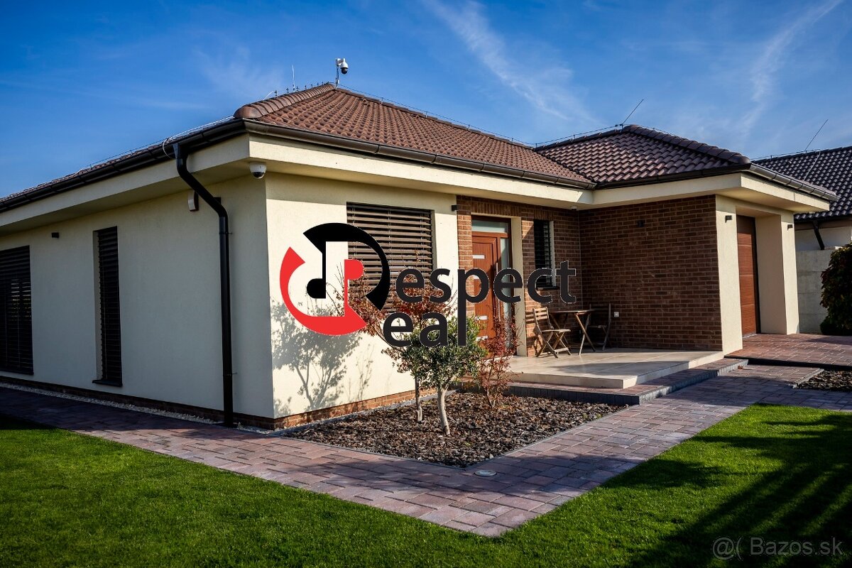 Luxusný rodinný dom s garážou a s kompletným zariadením - 2