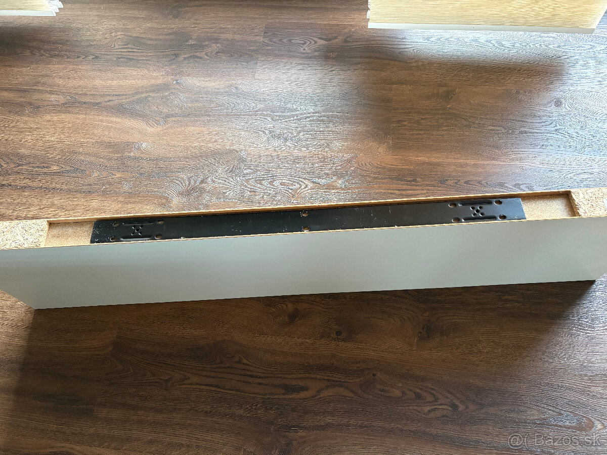 nástenná polica IKEA Lack - 2