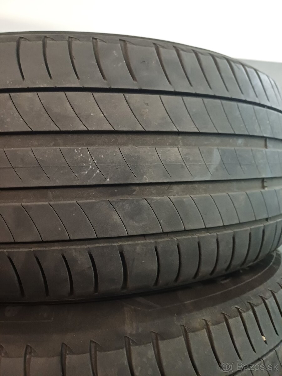 225/55r17 - 2