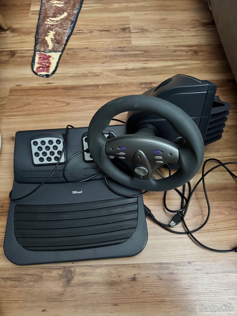 Volant + pedále Trust - 2