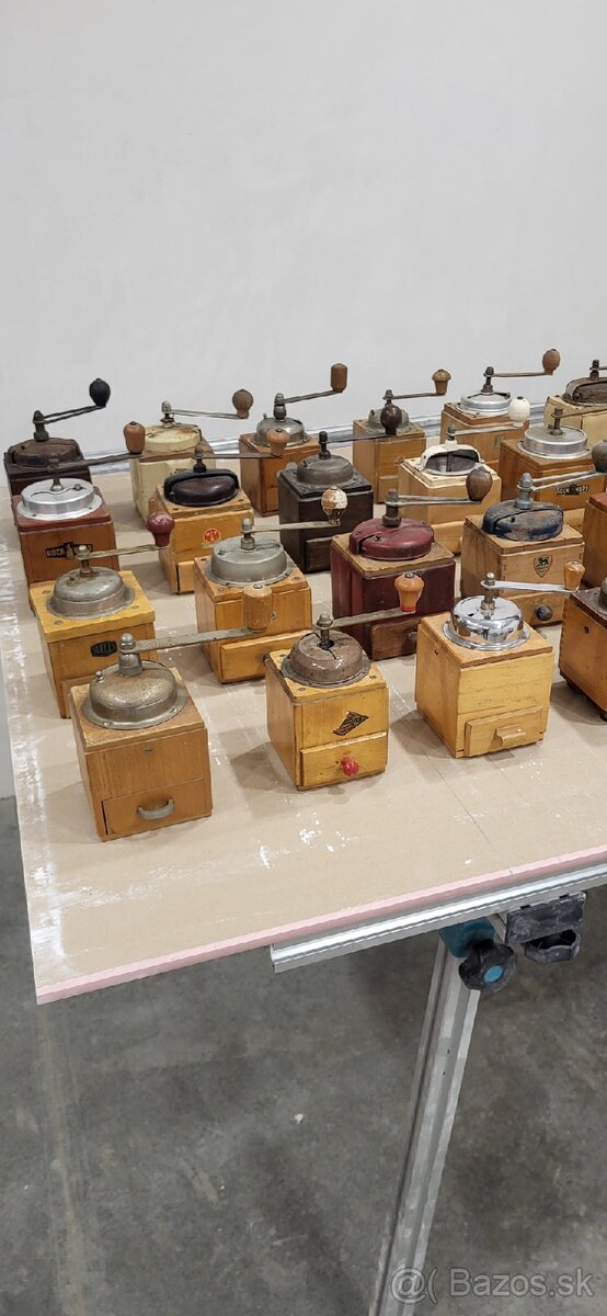 Staré vintage mlynčeky na kavu - 2