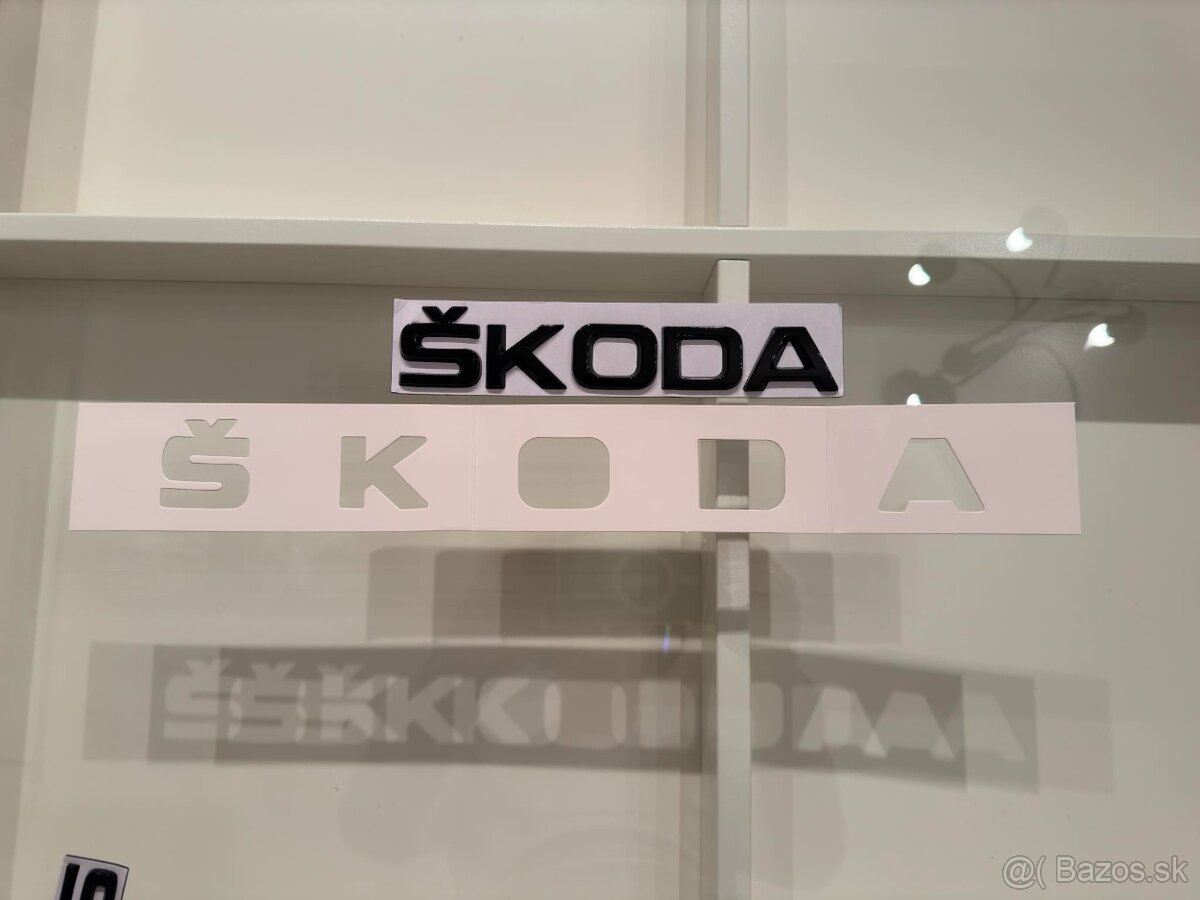 Škoda nápis velký čierny lesklý - 2