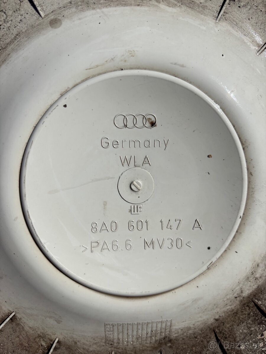 Originálne puklice Audi 15" – 8A0601147A - 2