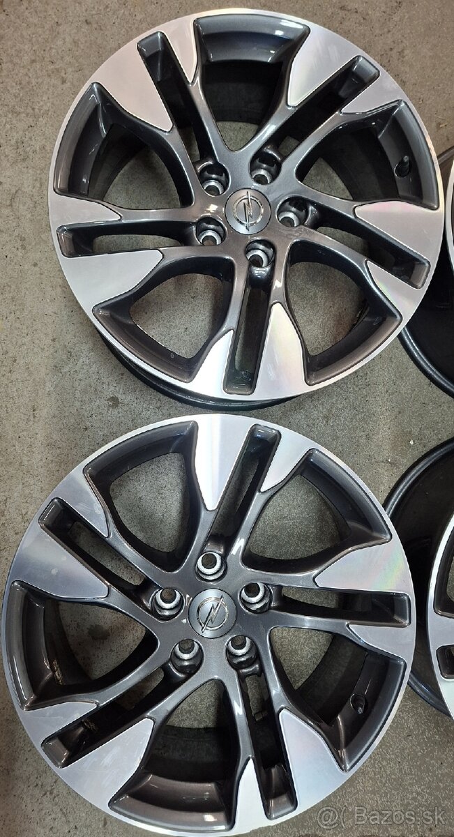 Originál Opel Insignia R18 disky + TPMS senzory - 2