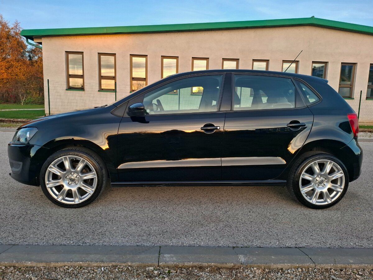 VOLKSWAGEN POLO 1.2 12V TRENDLINE - 2