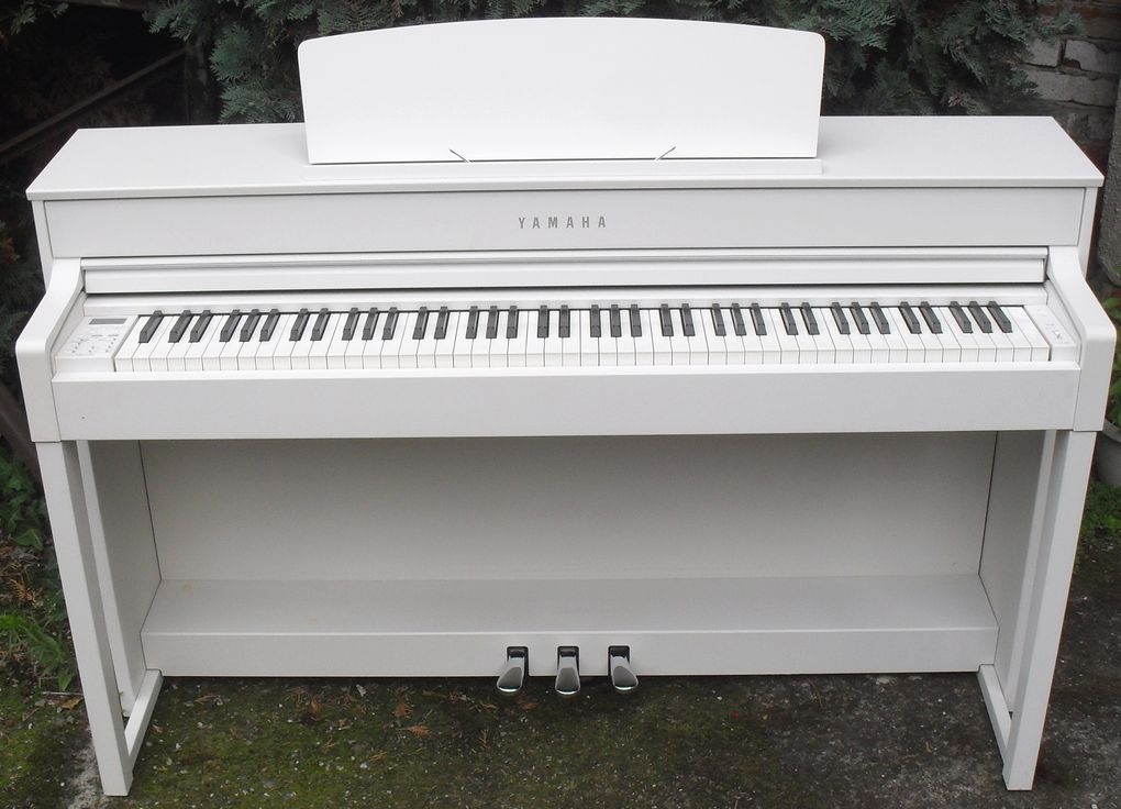 Digitální piano Yamaha Clavinova CLP 545 - 2