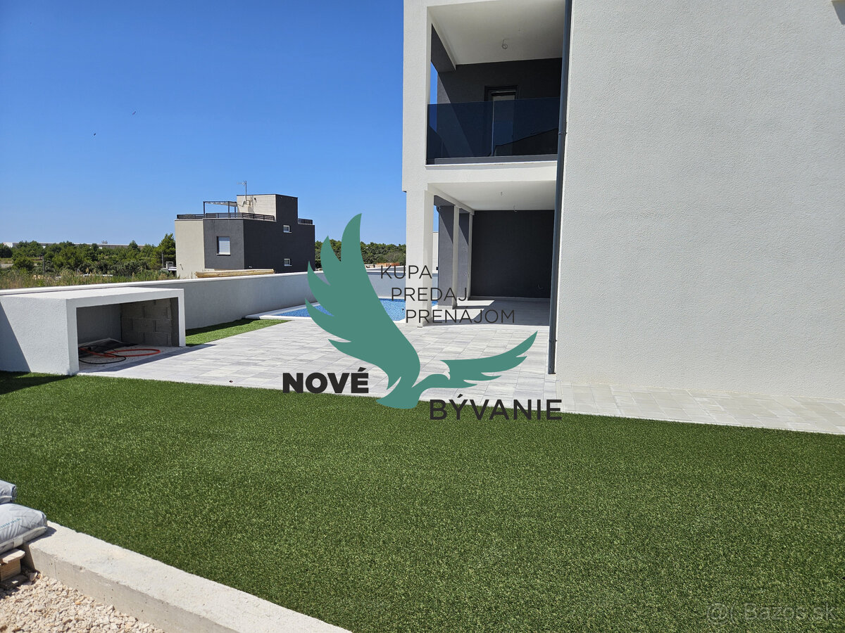 EXKLUZÍVNA PRÍLEŽITOSŤ LUXUSNÁ MESTSKÁ VILA S BAZÉNOM - VRS - 2