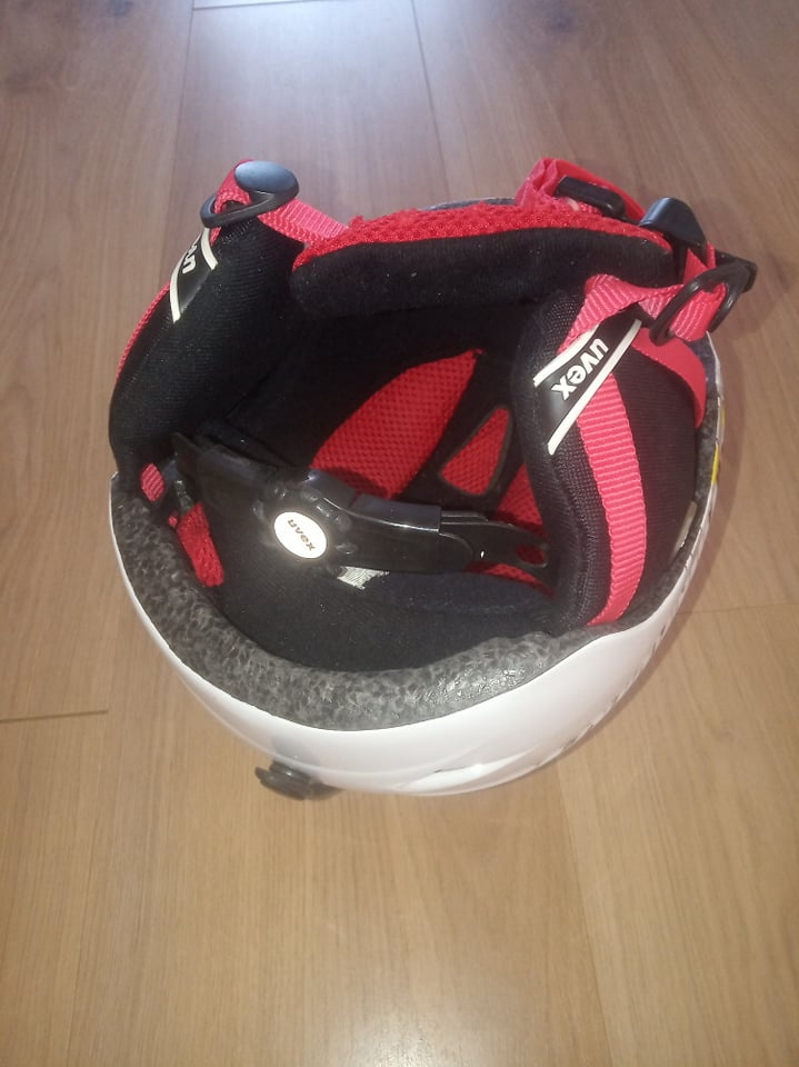 UVEX lyžiarska prilba - 2