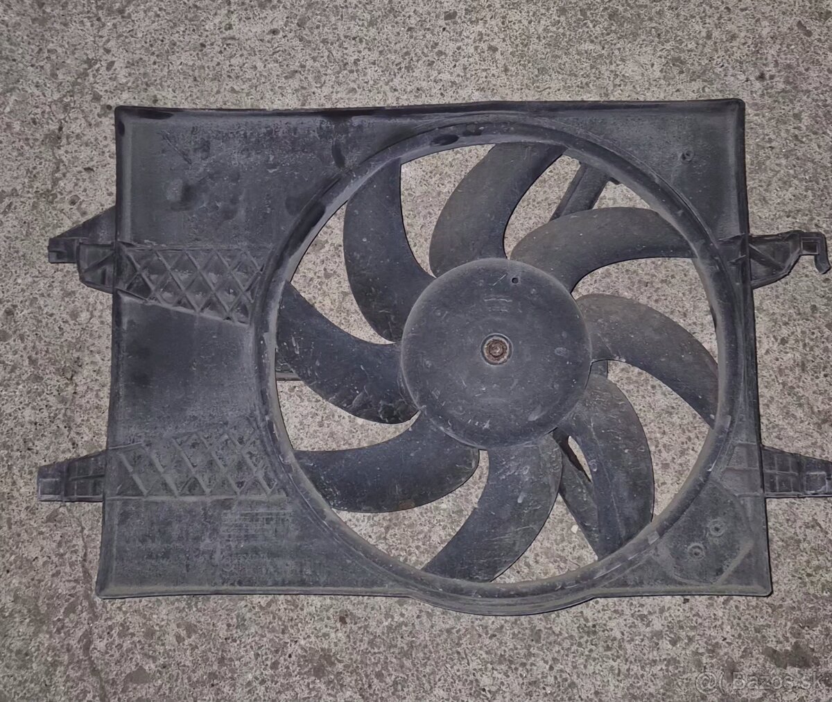 Predám ventilátor chladiča Fiesta Mk6 2002-2008 - 2