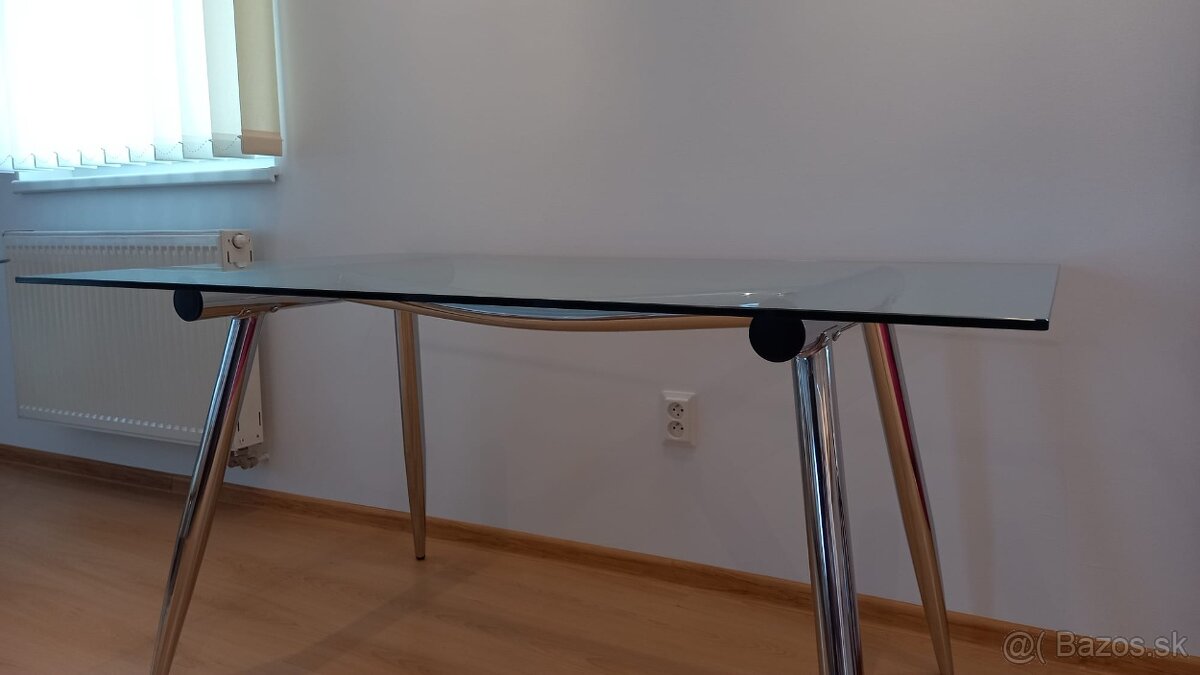 Jedálenský stôl - 2