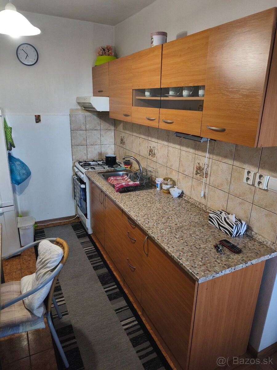 Prenajmem 1,5 izb. byt - 2