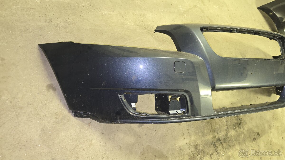 Predný nárazník Volvo V50 - 2