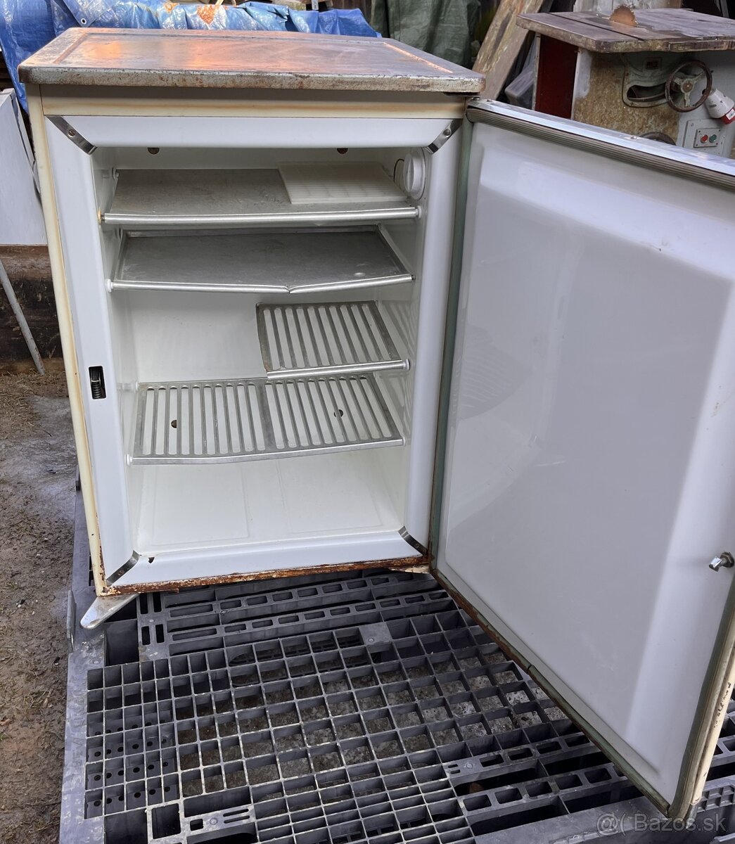 Starožitná chladnička - 2