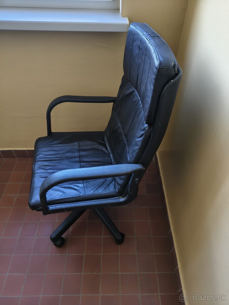 Kancelárske kreslo - 2