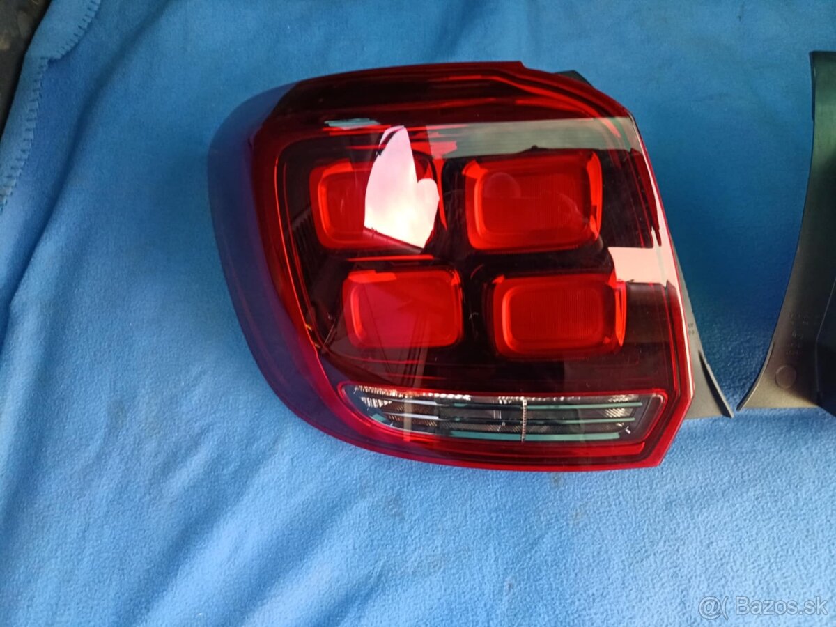 Dacia sandero zadne svetla - 2