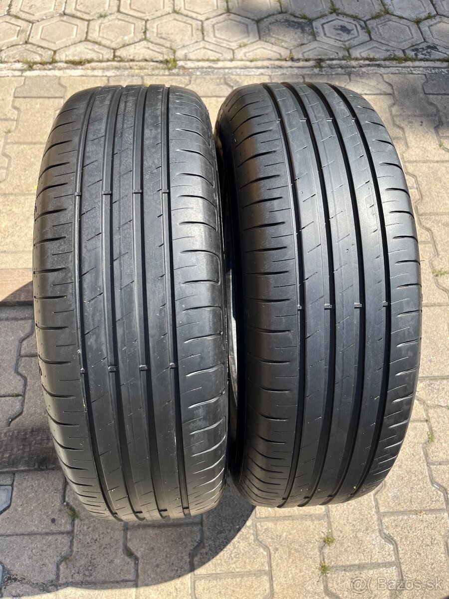 215/65R17 Good Year letne - 2