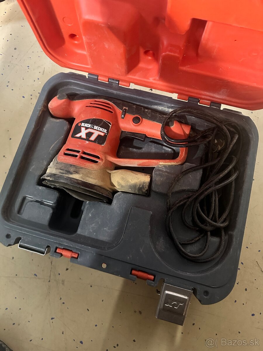 Excentrická brúska Black&Decker XT 480W - 2