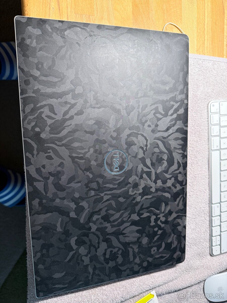 Dell XPS 15 7590 - 2