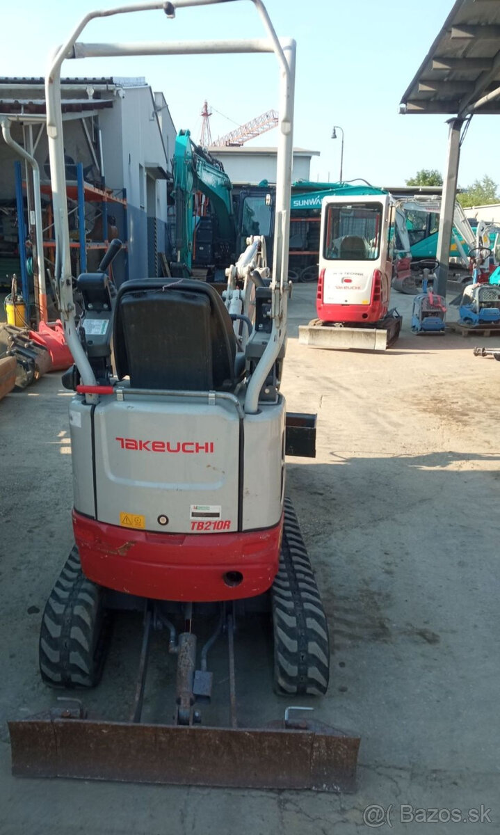 TAKEUCHI TB210R DIESEL vrátane lyžíc - 2