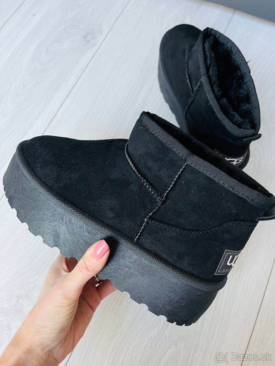 Dámske UGG čižmičky - 2