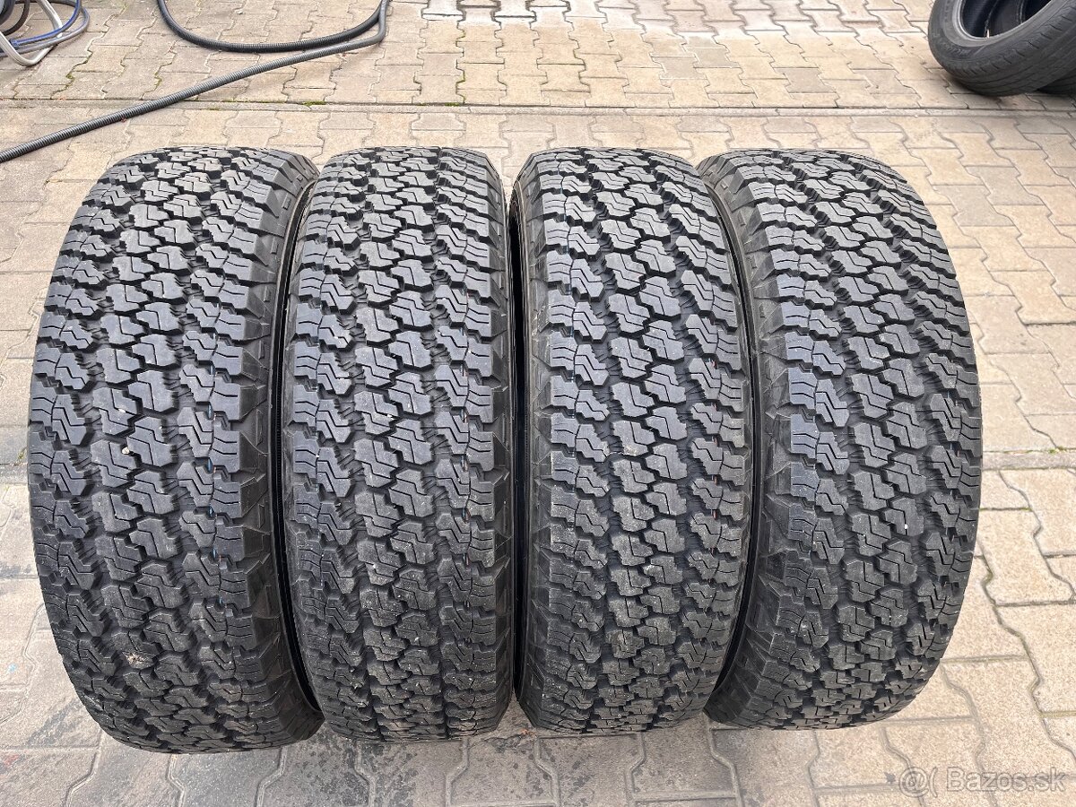 245/75R17 Good Year Wrangler zimne