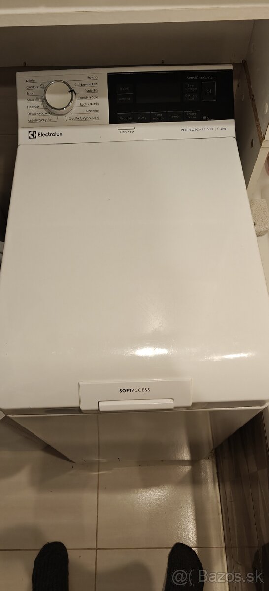 Vrchom plnená práčka Electrolux Perfectcare 600 - 2