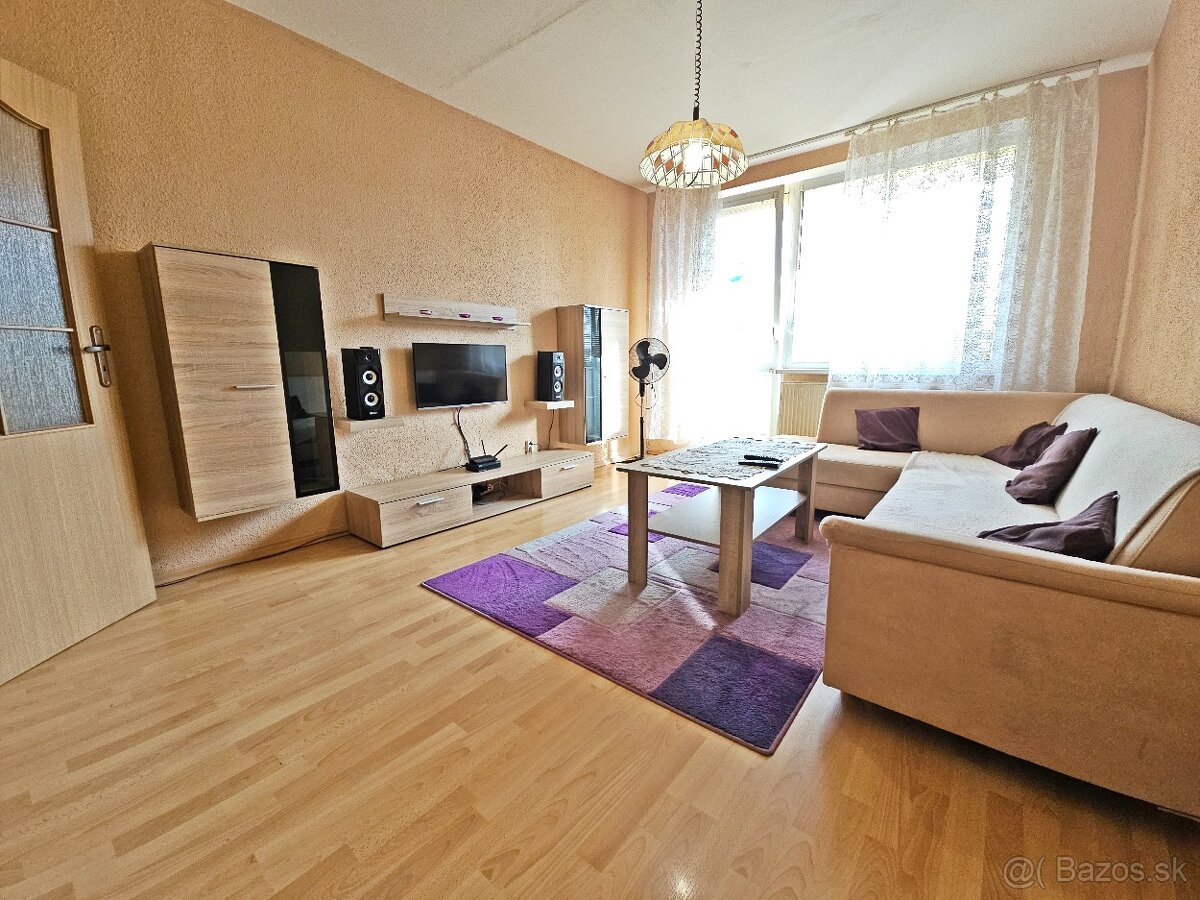 Veľký 2 izb. byt, 58m2 + loggia, prenájom, Krosnianska 77, K - 2