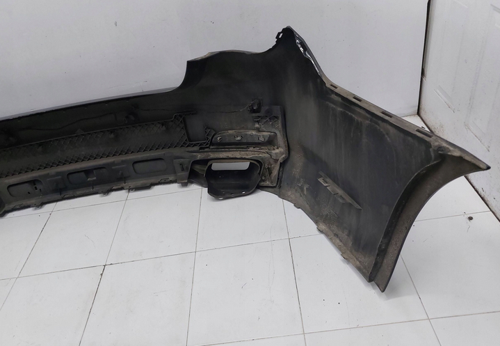 BMW 7 F01 2008- zadný nárazník - 2