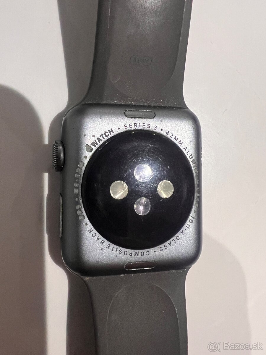 Apple Watch Series 3 – 42 mm - 2