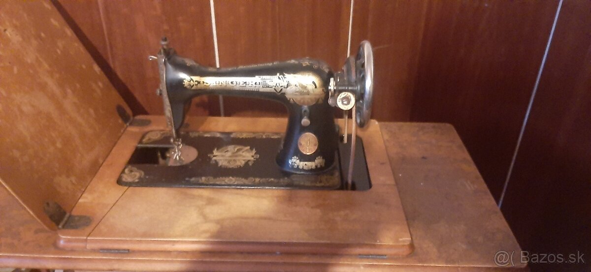 Predám šijací stroj Singer - 2