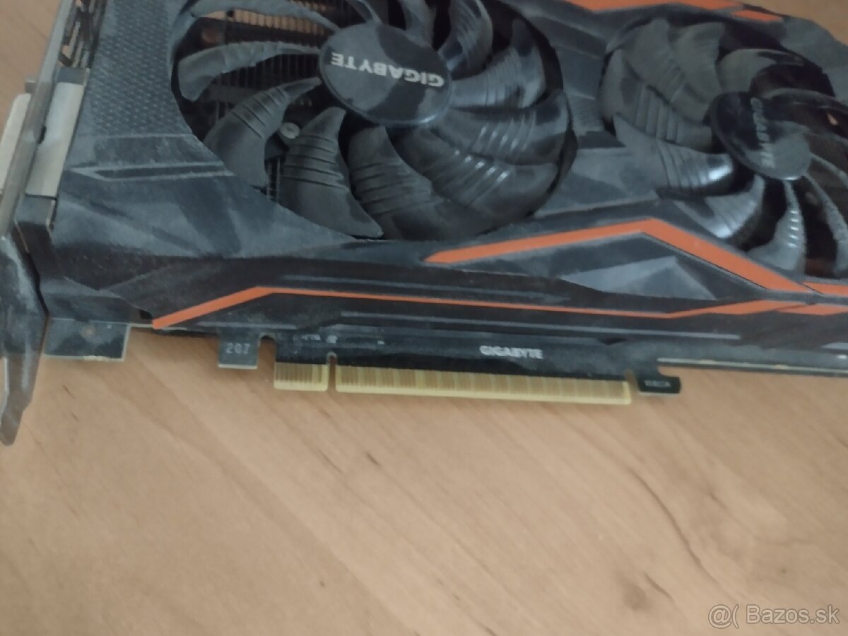 graficka karta 4gb - 2