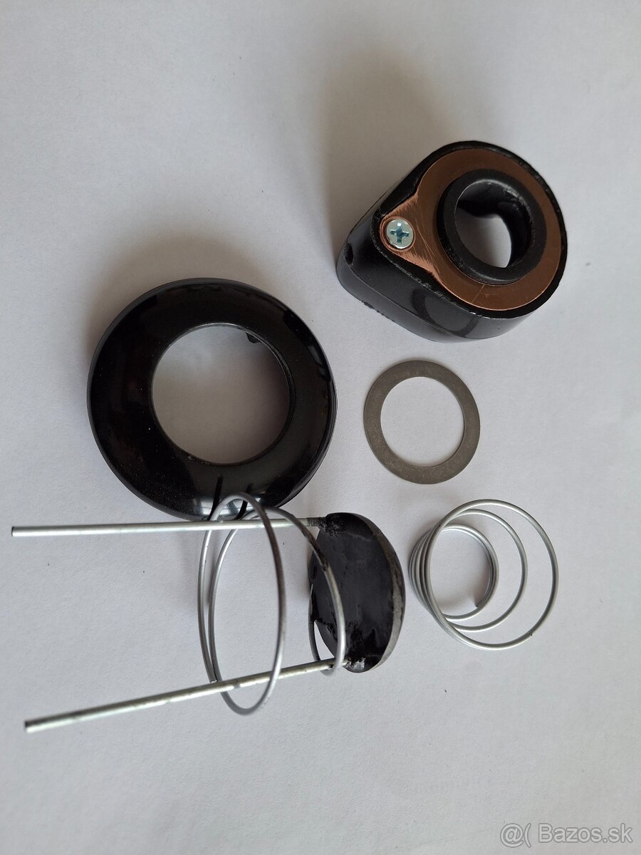 Zetor 25 Klakson Truba - 2