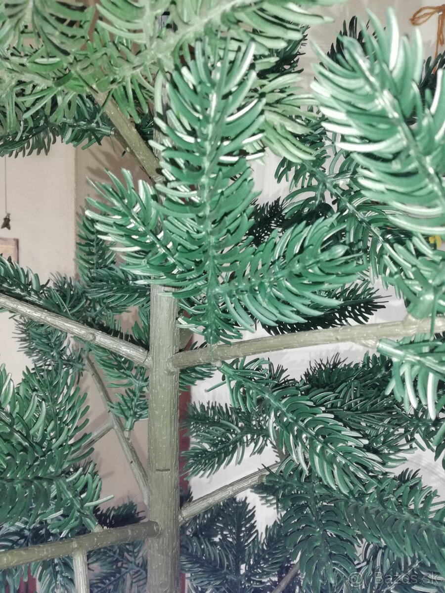 Predám starý vianočný stromček - 2