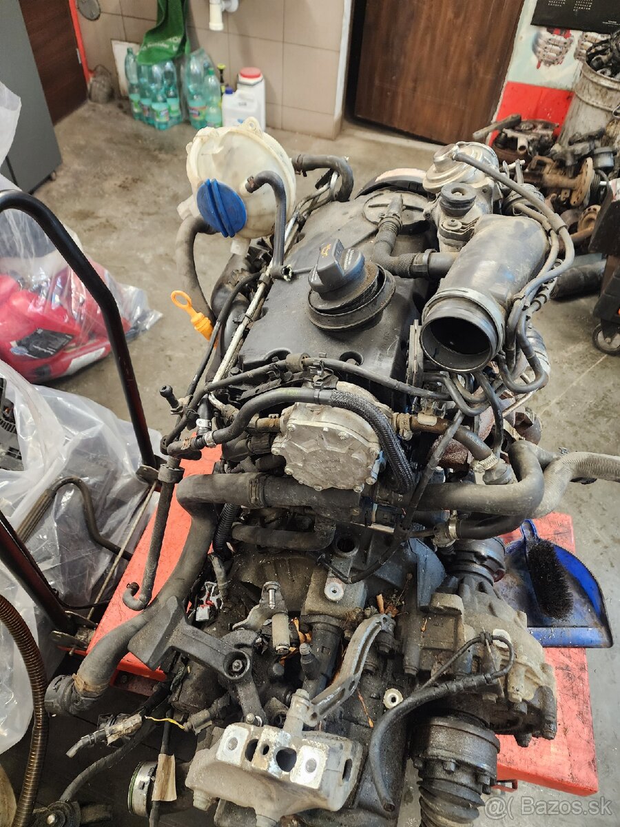 Predám kompletny motor 1.9tdi BJB,BXE,BKC - 2
