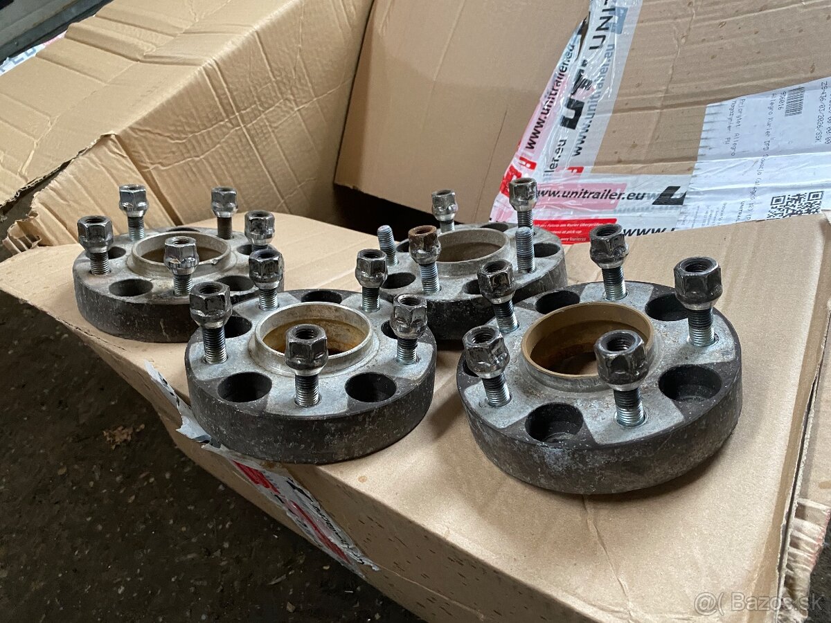 rozširovacie podložky 5x115 - 2