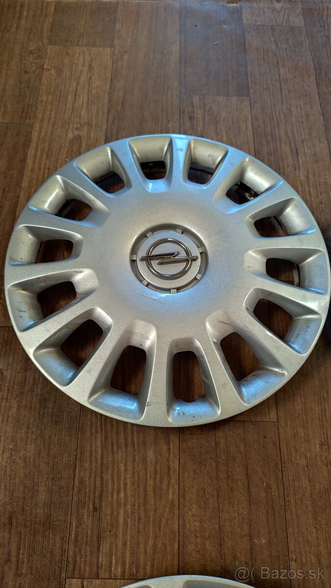 PUKLICE NA OPEL CORSA - 2