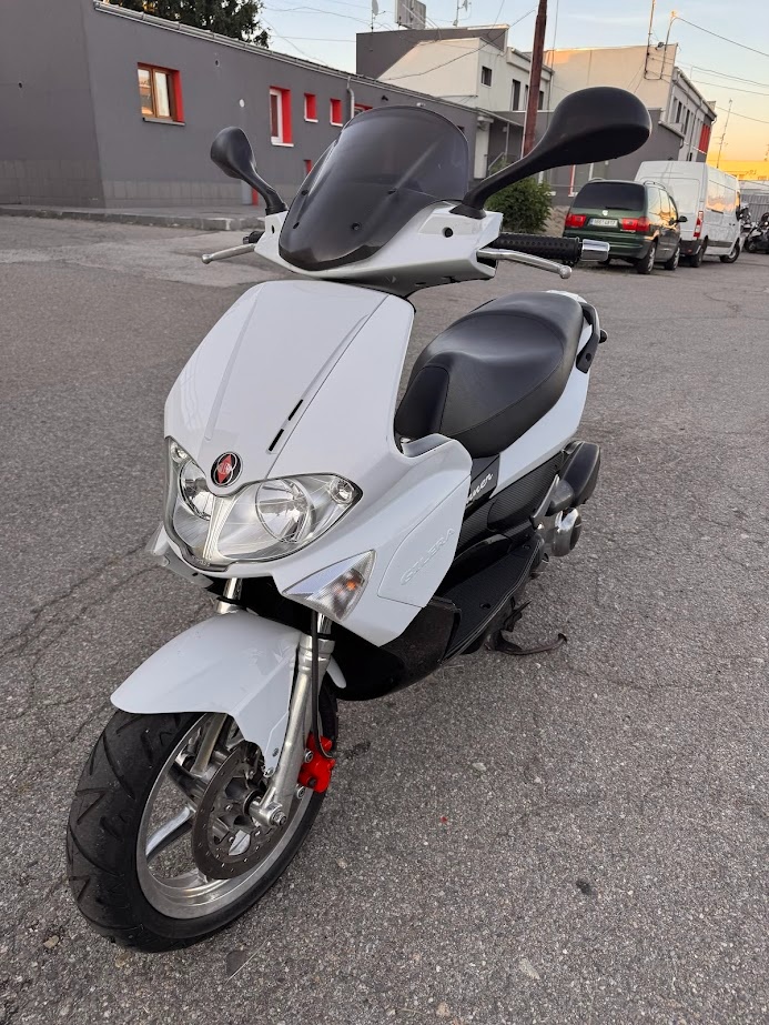 2006 GILERA VXR RUNNER 200, naj. 7800 km - 2