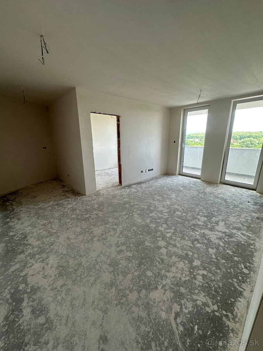 Na predaj 2-izbový byt Michalovce Zvončeková - 2