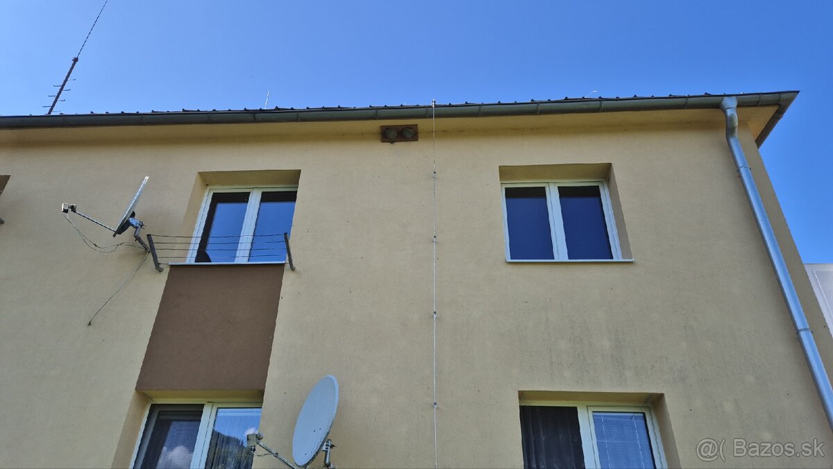 Na predaj 2 izbový byt v Ladcoch - 2