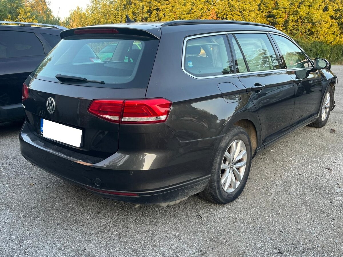 Volkswagen Passat Variant 1.4 TSI2018Comfortline ACT DSG - 2
