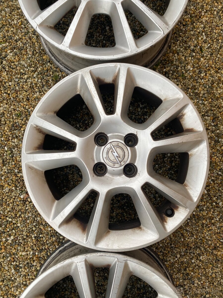 Elektróny R16 Opel - 2