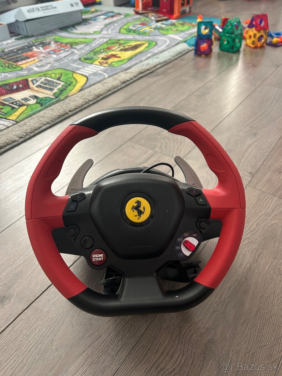 Predám volant na xbox. - 2