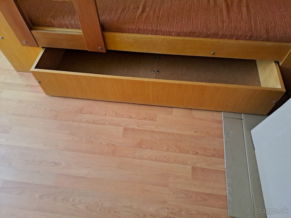 Poschodová posteĺ - 2