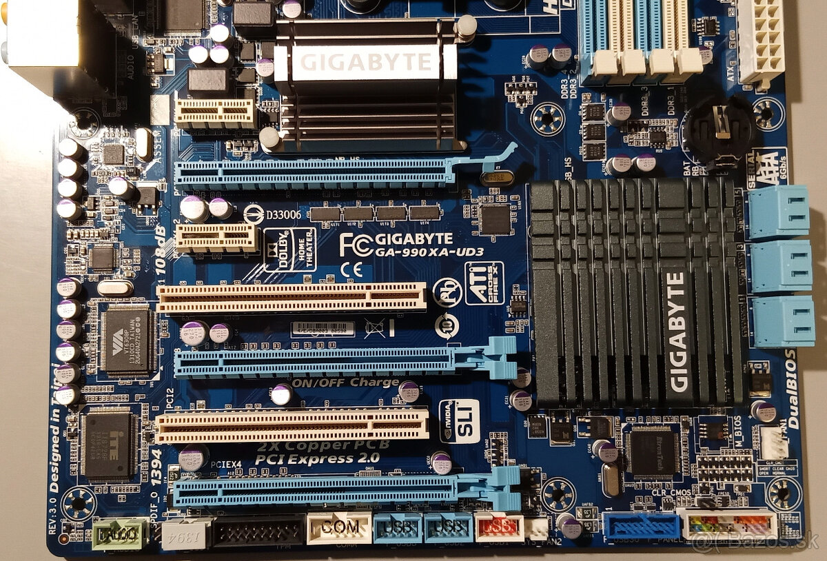 GIGABYTE GA-990XA-UD3 - 2