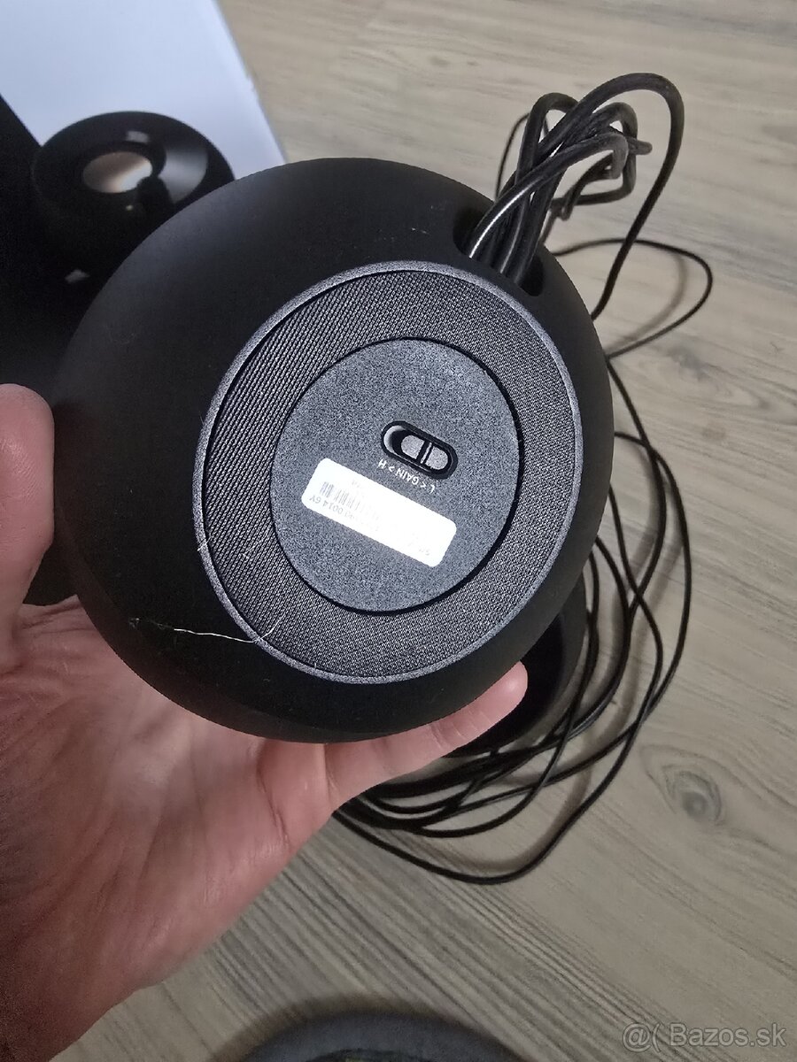 Creative Pebble plus - 2