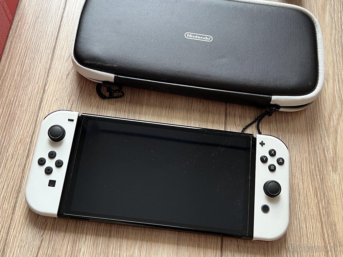 Nintendo Switch OLED v záruke - 2